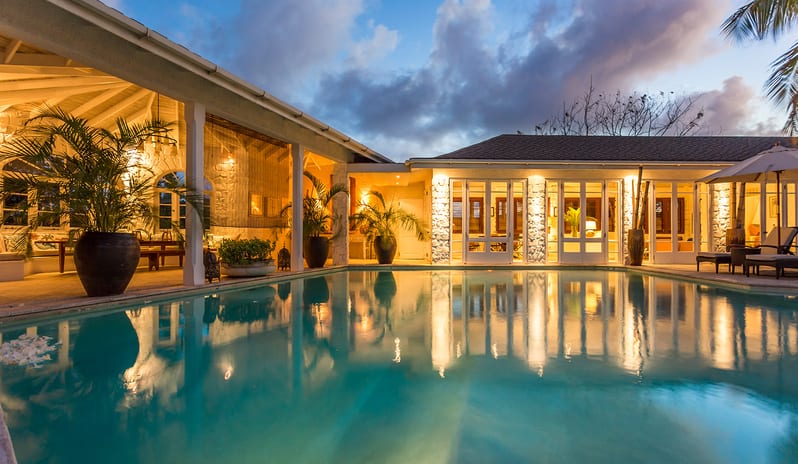 PRESIDENTAIL SUITE POOL